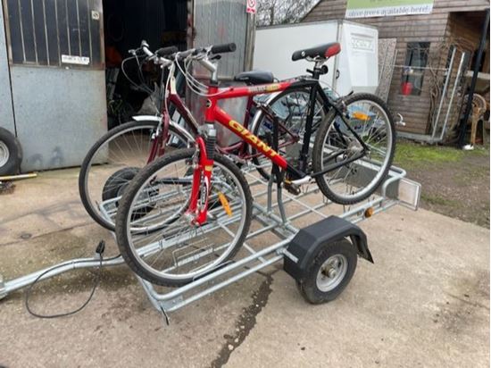 A 57 TOWING. Cycle Carrying Trailer