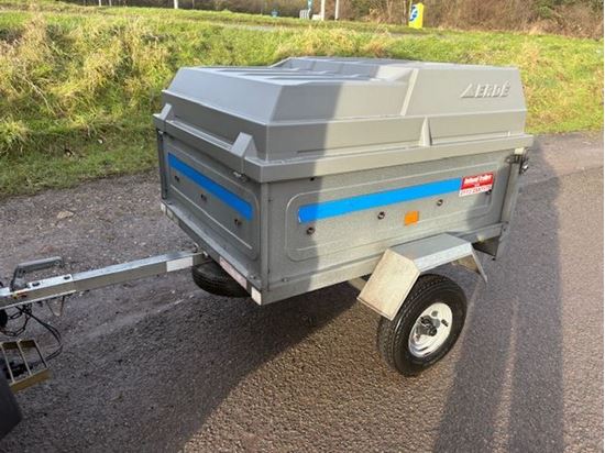 Picture of Maypole SY120 Car Trailer with Lockable Hardtop Lid