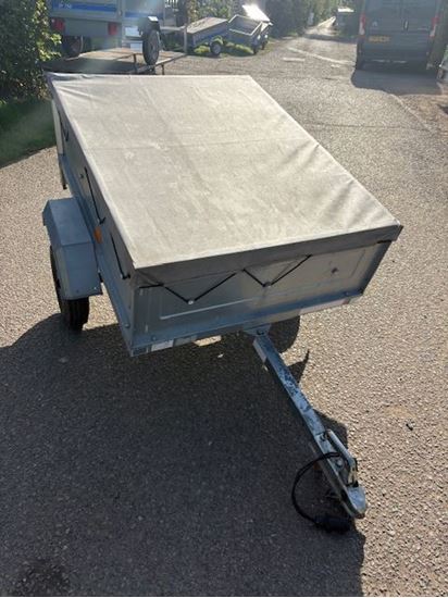 Picture of Erde 122 Car Trailer
